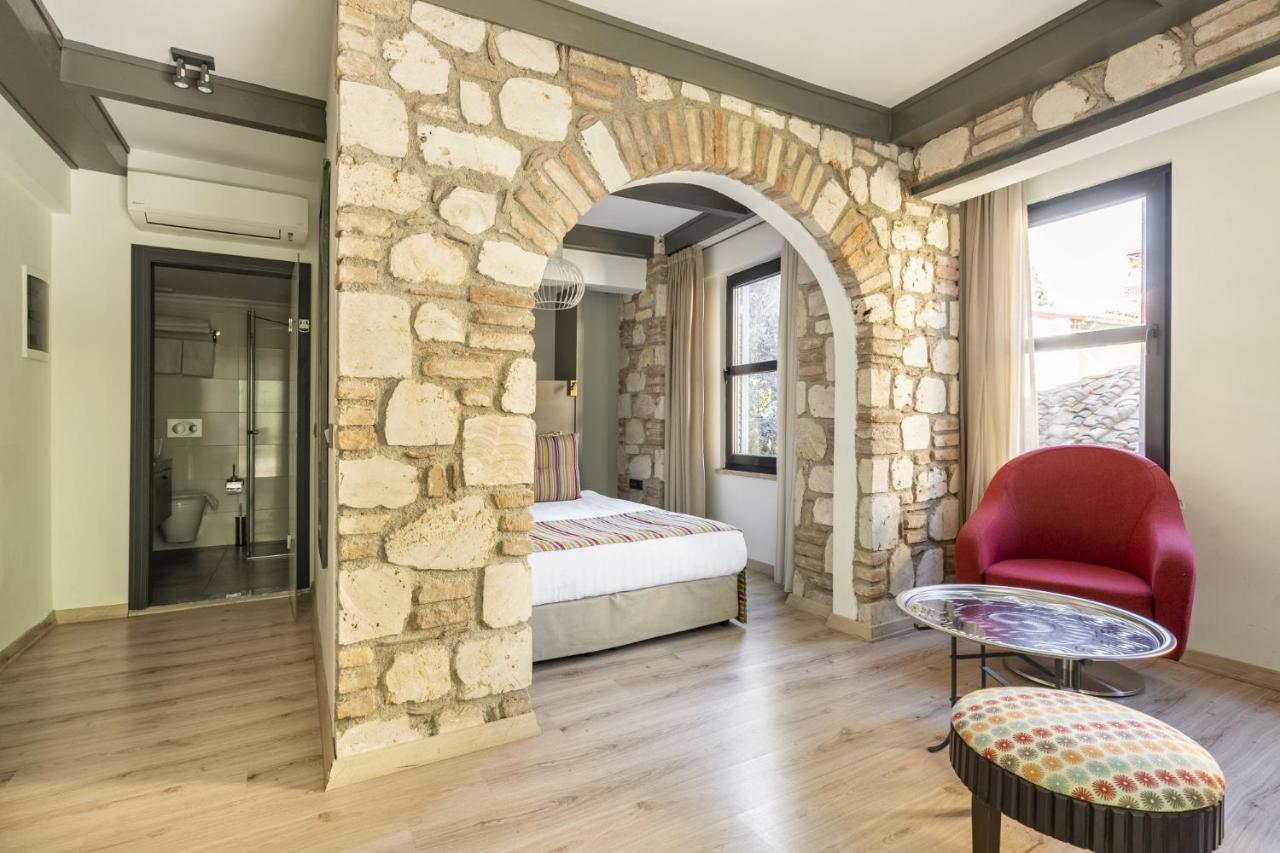 شقة Lovely Studio Flat Near Hadrians Gate أنطاليا المظهر الخارجي الصورة