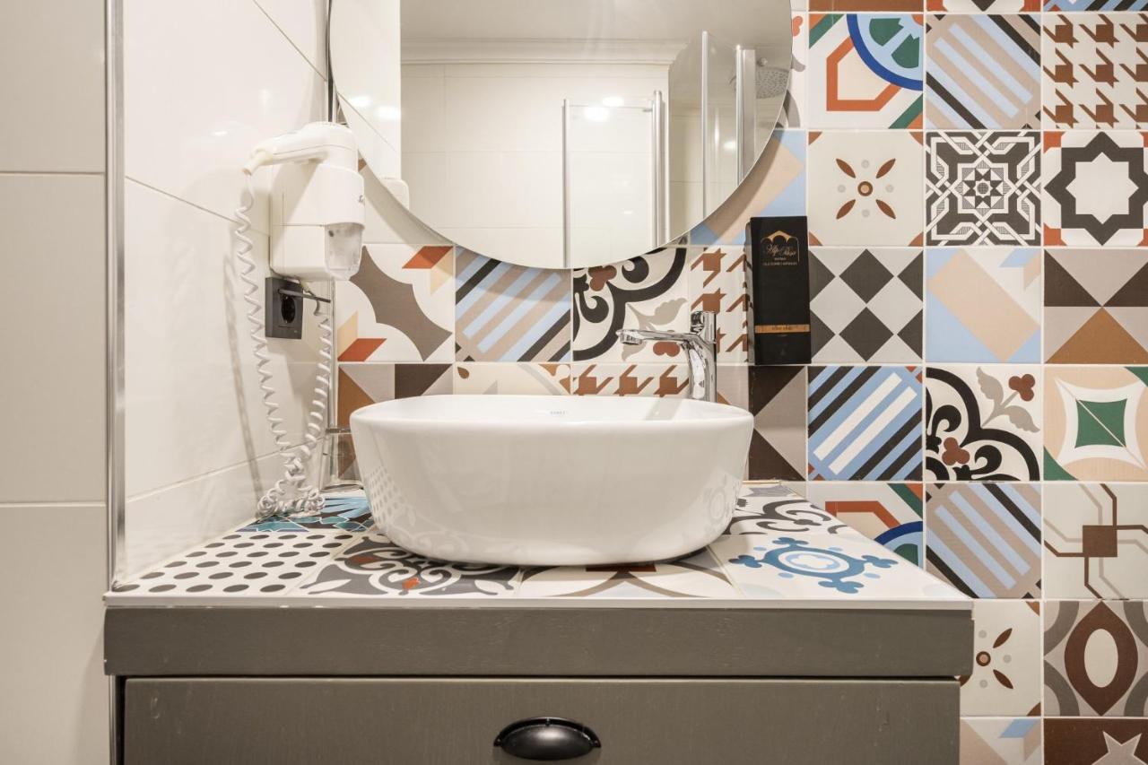 شقة Lovely Studio Flat Near Hadrians Gate أنطاليا المظهر الخارجي الصورة
